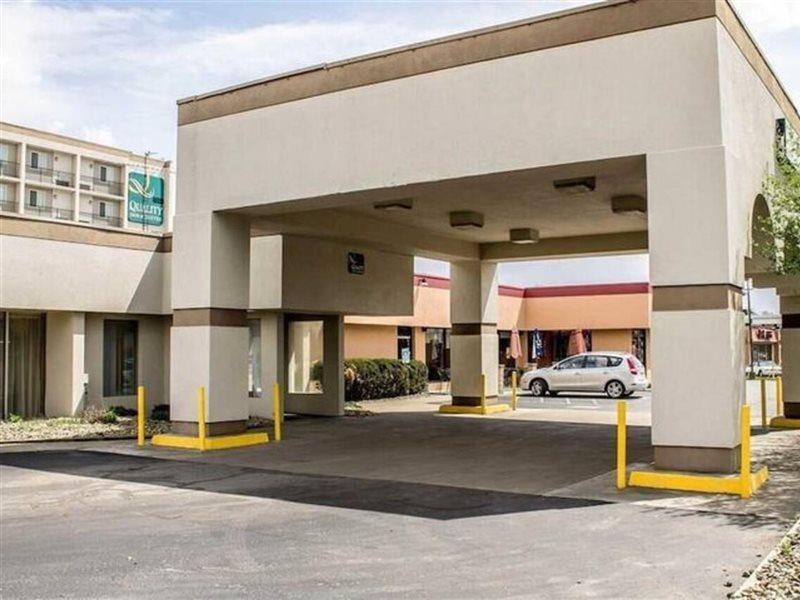 Baymont By Wyndham Youngstown Esterno foto
