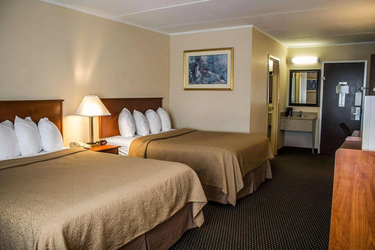 Baymont By Wyndham Youngstown Esterno foto